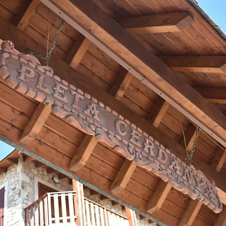 Joli 2 Pièces Plein Sud Avec Garage Et Balcon, Idéal - Fr-1-580-138 Font Romeu
